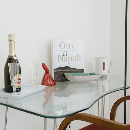 Al Centro Di Napoli Appartement Buitenkant foto