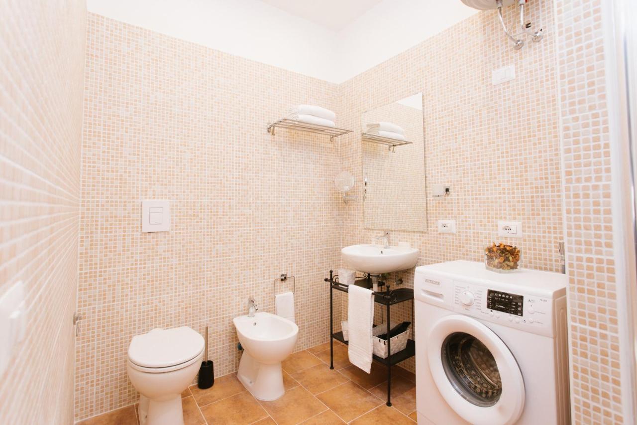 Al Centro Di Napoli Appartement Buitenkant foto